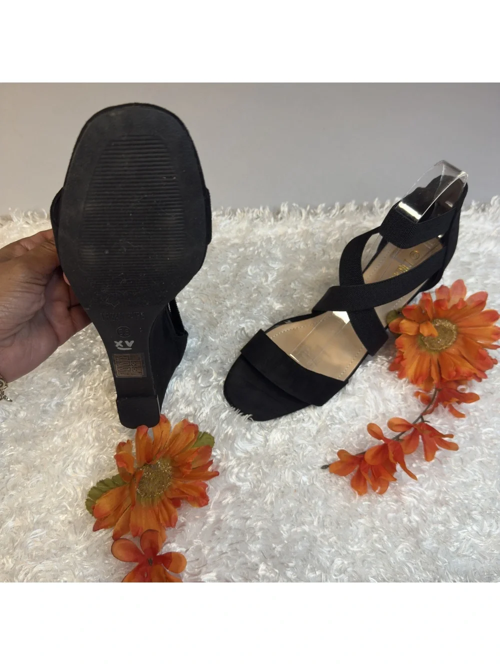Dream Pairs Black Size 8.5 Wedge Sandals Crisscross Straps